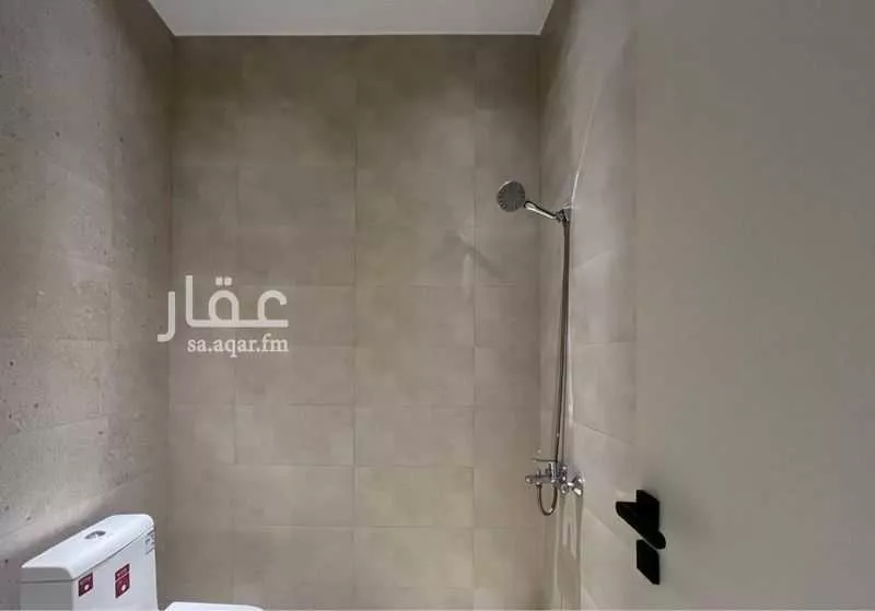 شقة 3 غرف في العارض 10