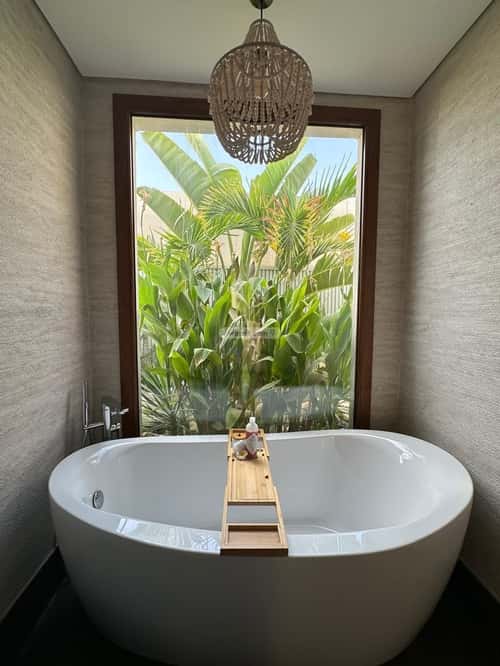 8 bedroom villa in Al Yaqout 2