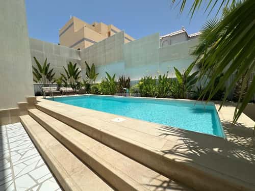 8 bedroom villa in Al Yaqout 17