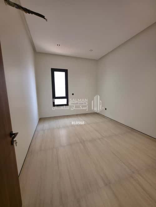 7 bedroom villa in Al Yaqout 9