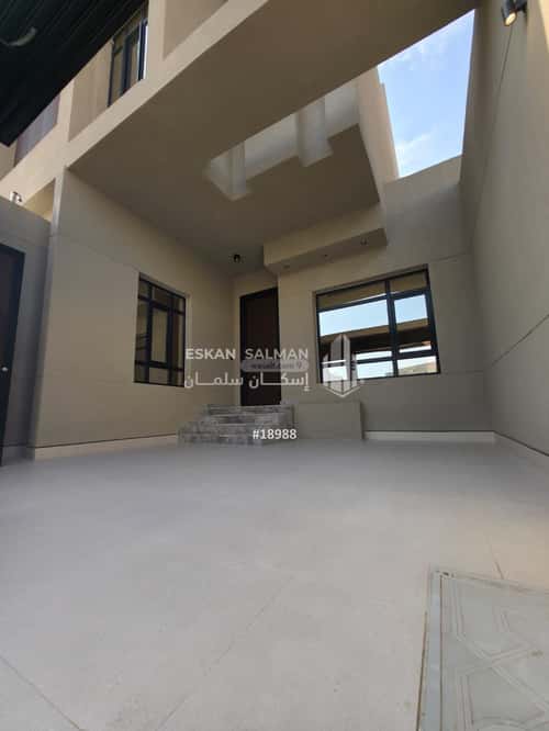 7 bedroom villa in Al Yaqout 13