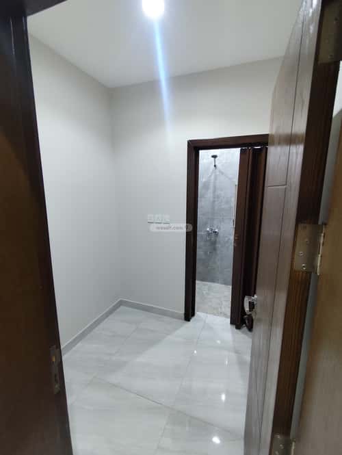 5 bedroom apartment in Taibah 1