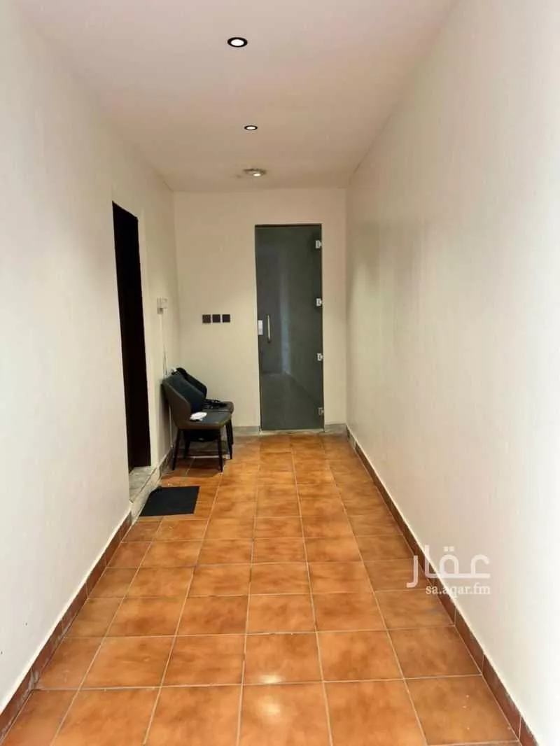 1 bedroom apartment in As Suwaidi 4