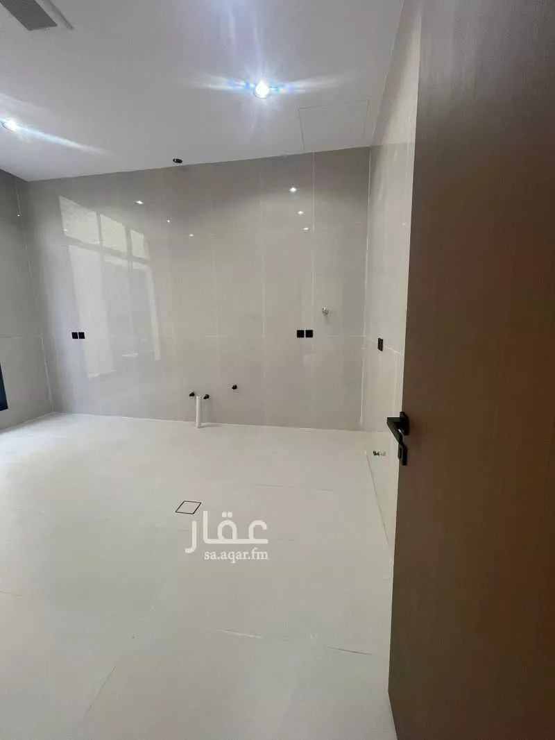 فيلا 10 غرف في العريجاء الغربية 7