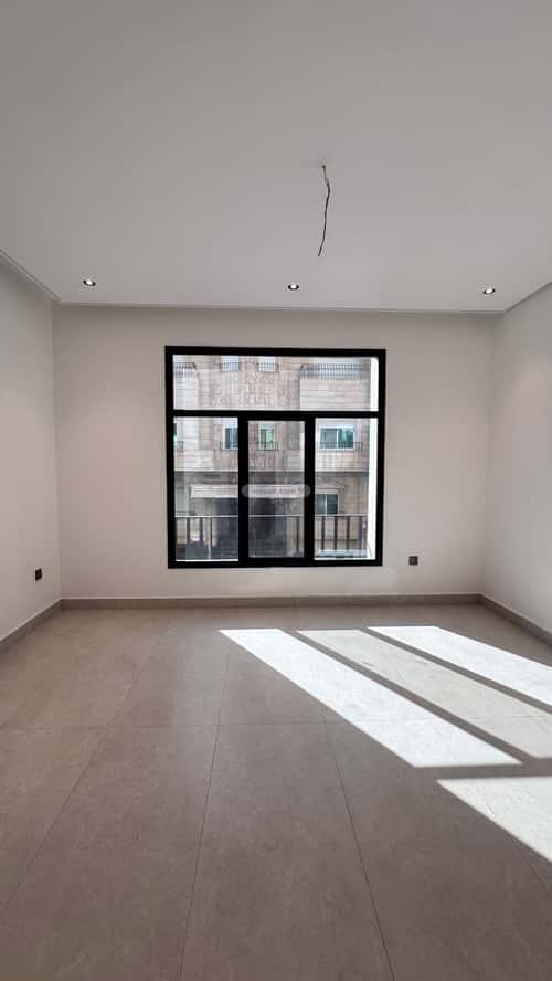 شقة 3 غرف في الروضة 2