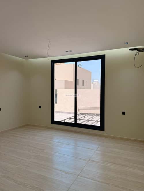 4 bedroom apartment in Al Rawdah 6