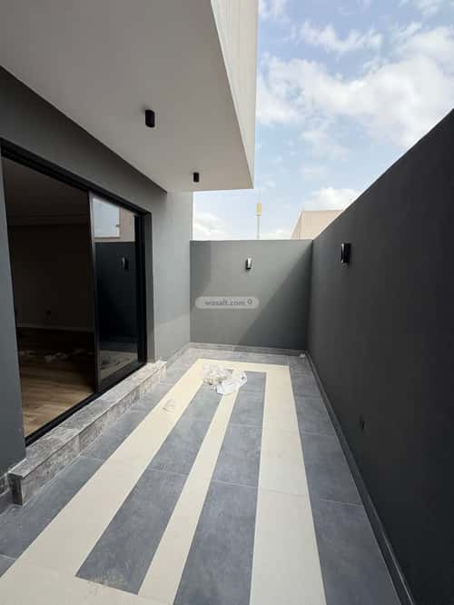 5 bedroom villa in As Sawari 3
