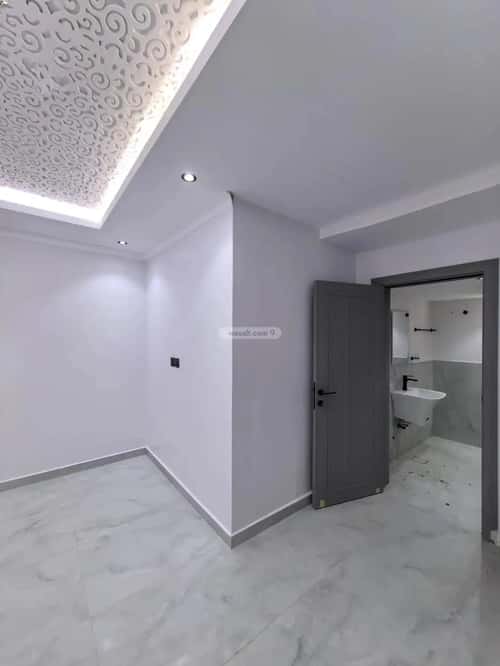 3 bedroom apartment in Al Malaz 3