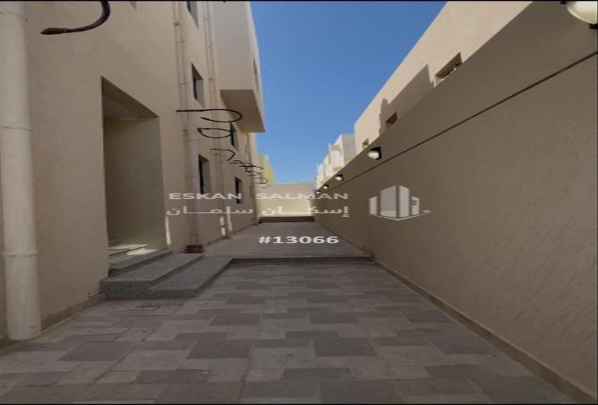 5 bedroom apartment in Bani Bayadah 3