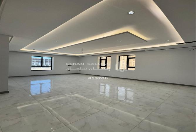 شقة 5 غرف في Wadi Muzaynib 2