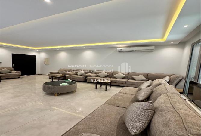 7 bedroom villa in Al Jamawat 3