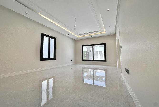 5 bedroom apartment in Al Salamah 3