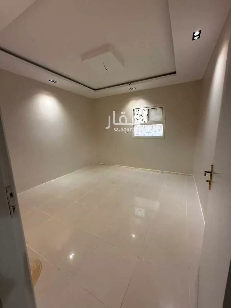 3 bedroom floor in Al Munsiyah 2