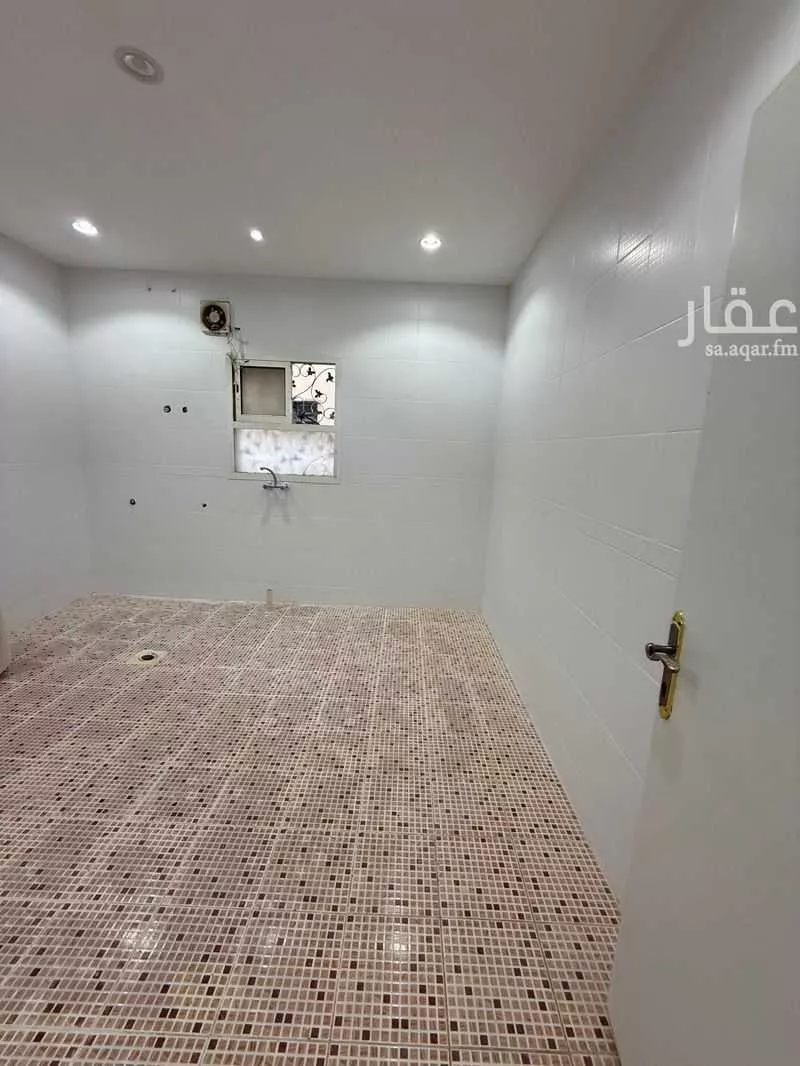 3 bedroom floor in Al Munsiyah 3