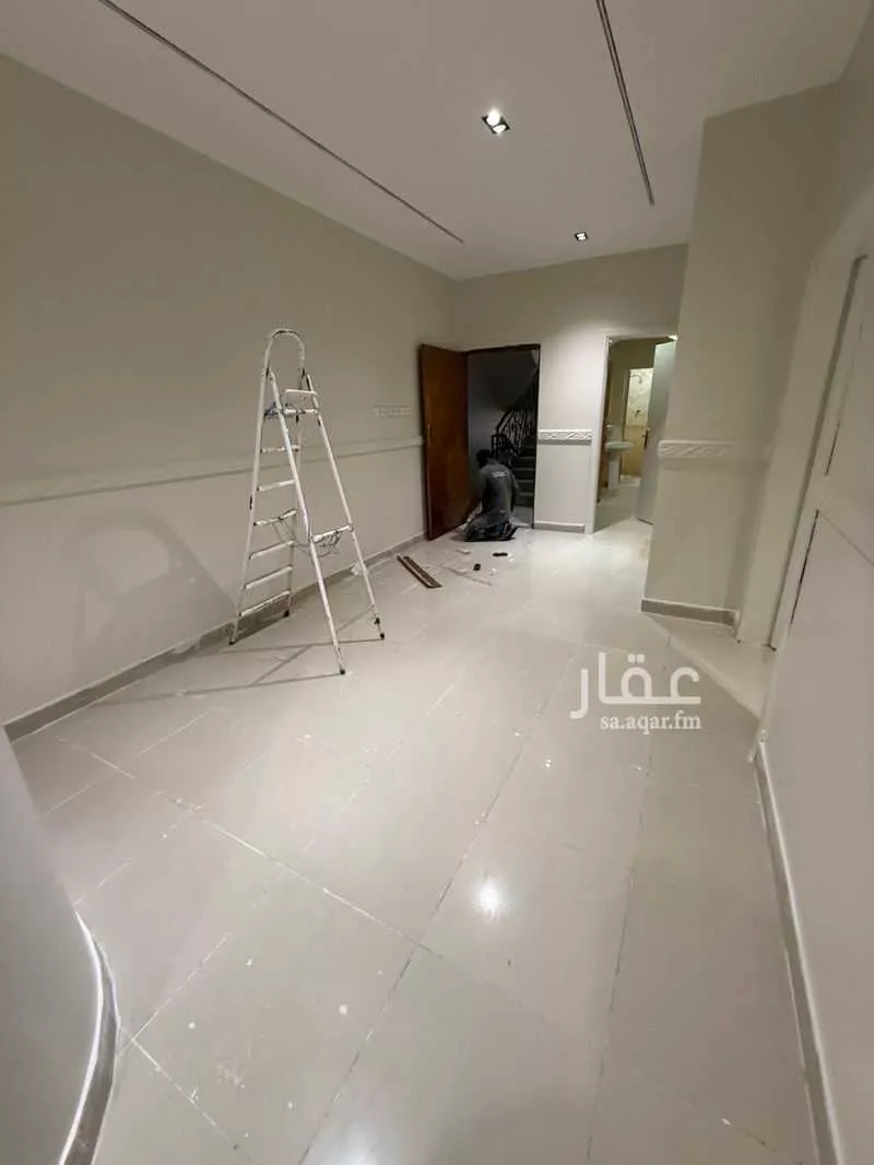 3 bedroom floor in Al Munsiyah 4
