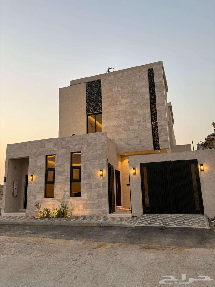 6 bedroom villa in Al Mahdiyyah 3