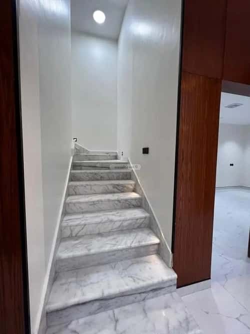 8 bedroom villa in Al Khaleej 4