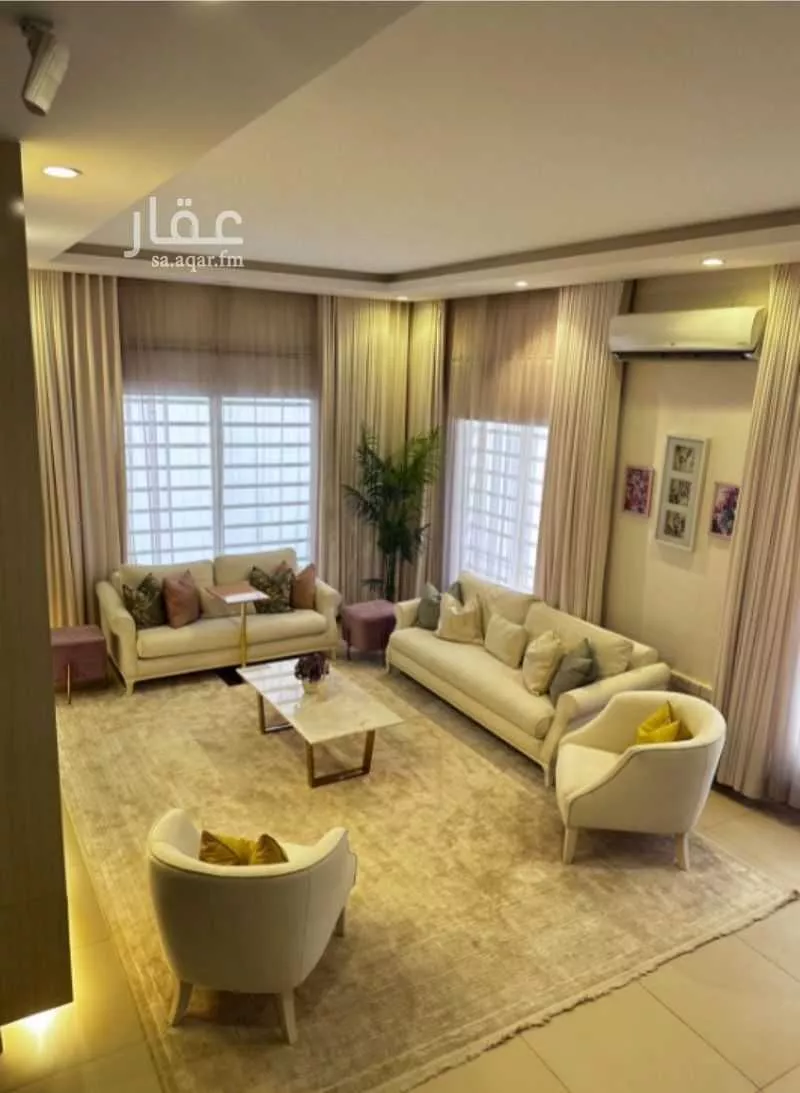 فيلا 5 غرف في العارض 4