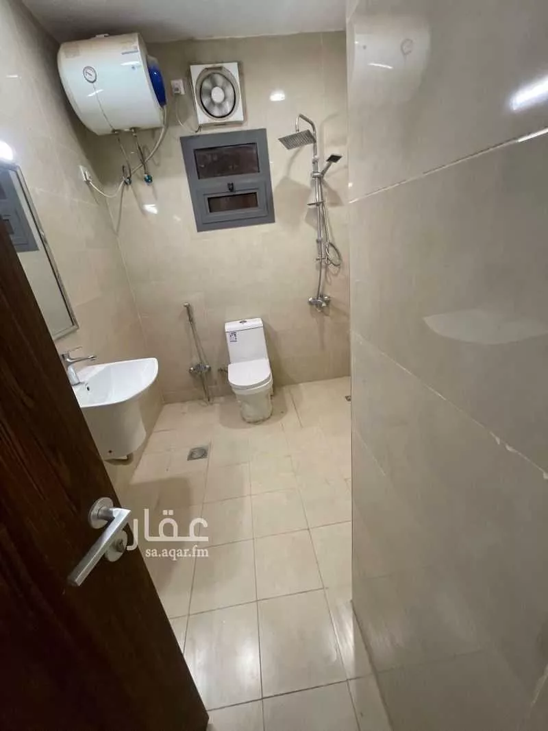 4 bedroom apartment in Tuwaiq, Riyadh 7