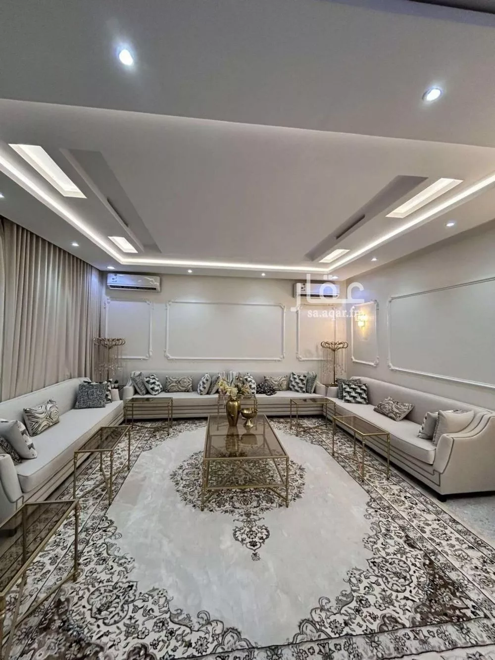 8 bedroom villa in Al Rimal 6