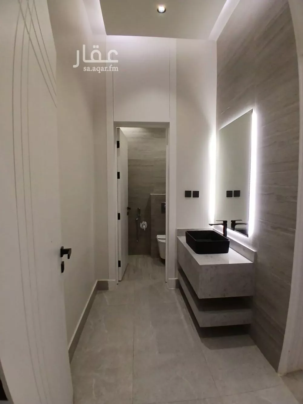 5 bedroom villa in Al Yarmouk 2