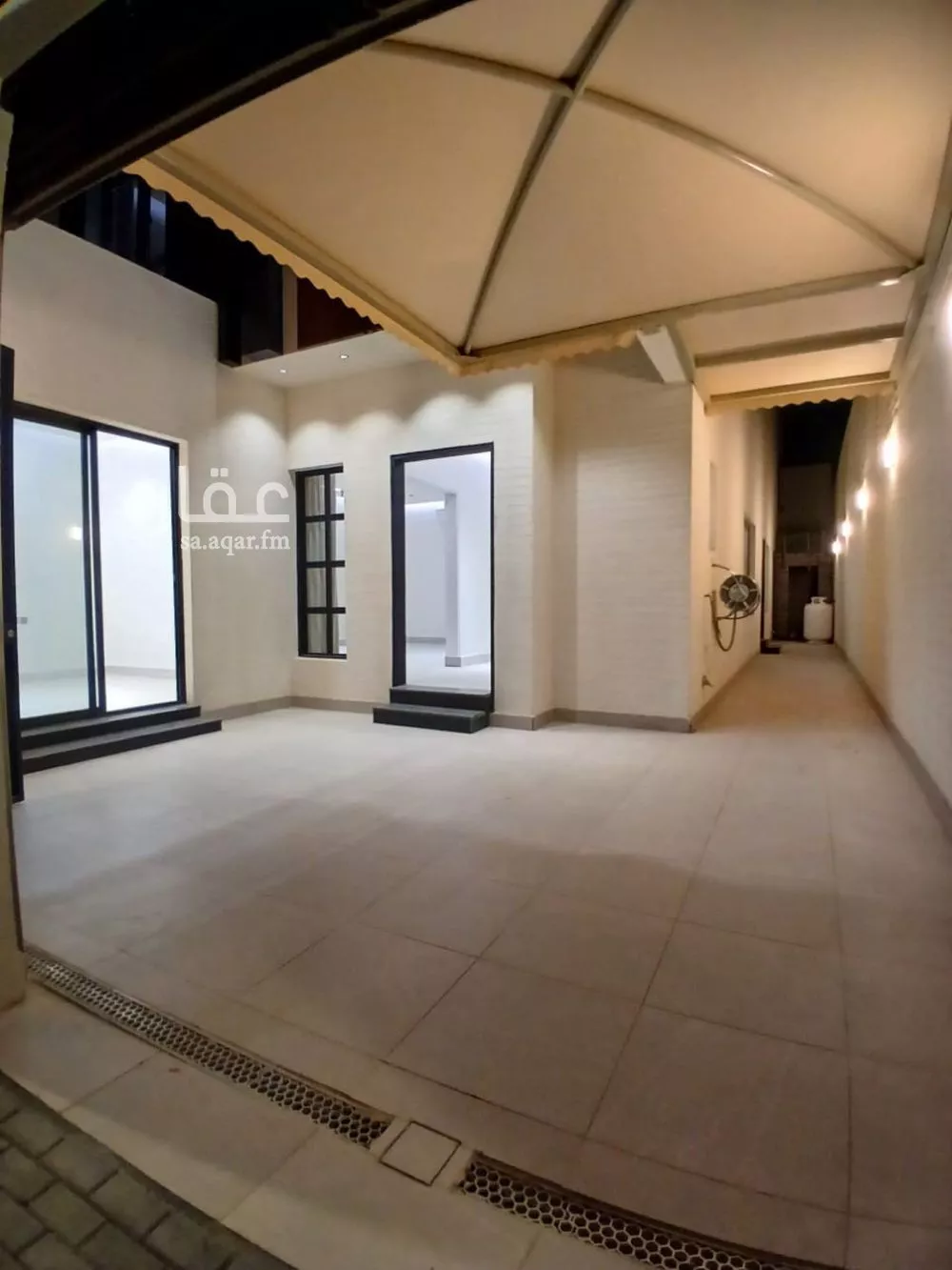 5 bedroom villa in Al Yarmouk 26
