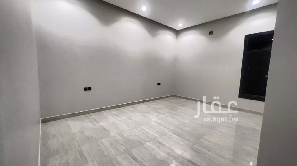 6 bedroom villa in Al Janadriyah 7