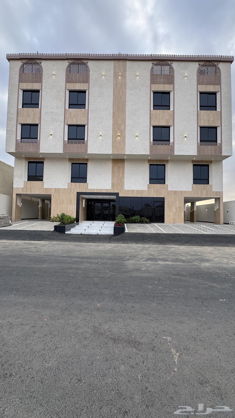 شقة 4 غرف في ولي العهد 1