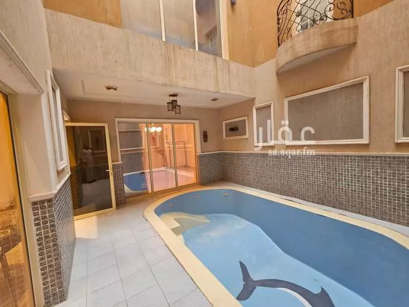 8 bedroom villa in Az Zomorod 7