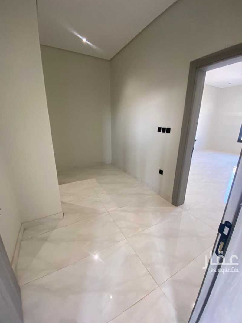 5 bedroom villa in Al Quraynah, Jeddah 13