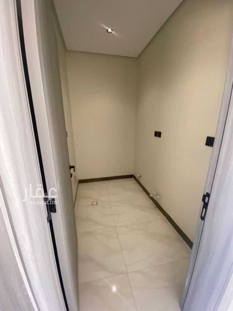 5 bedroom villa in Al Quraynah, Jeddah 8