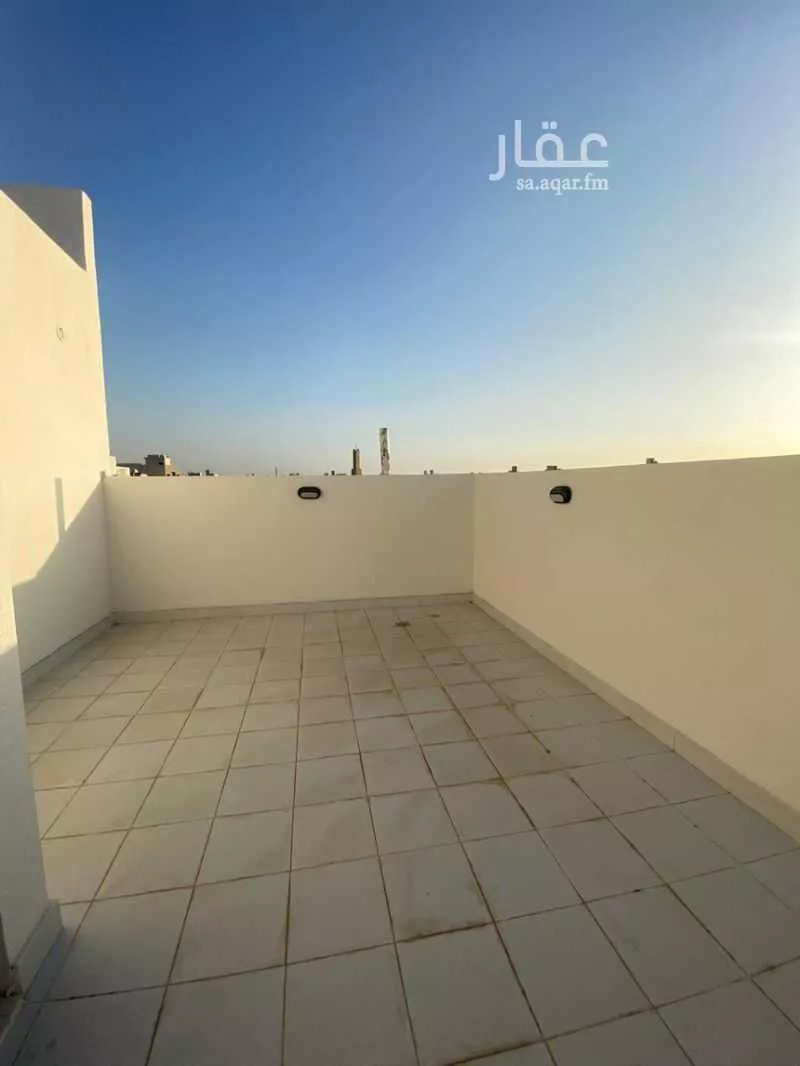 8 bedroom villa in Al Quraynah, Jeddah 9