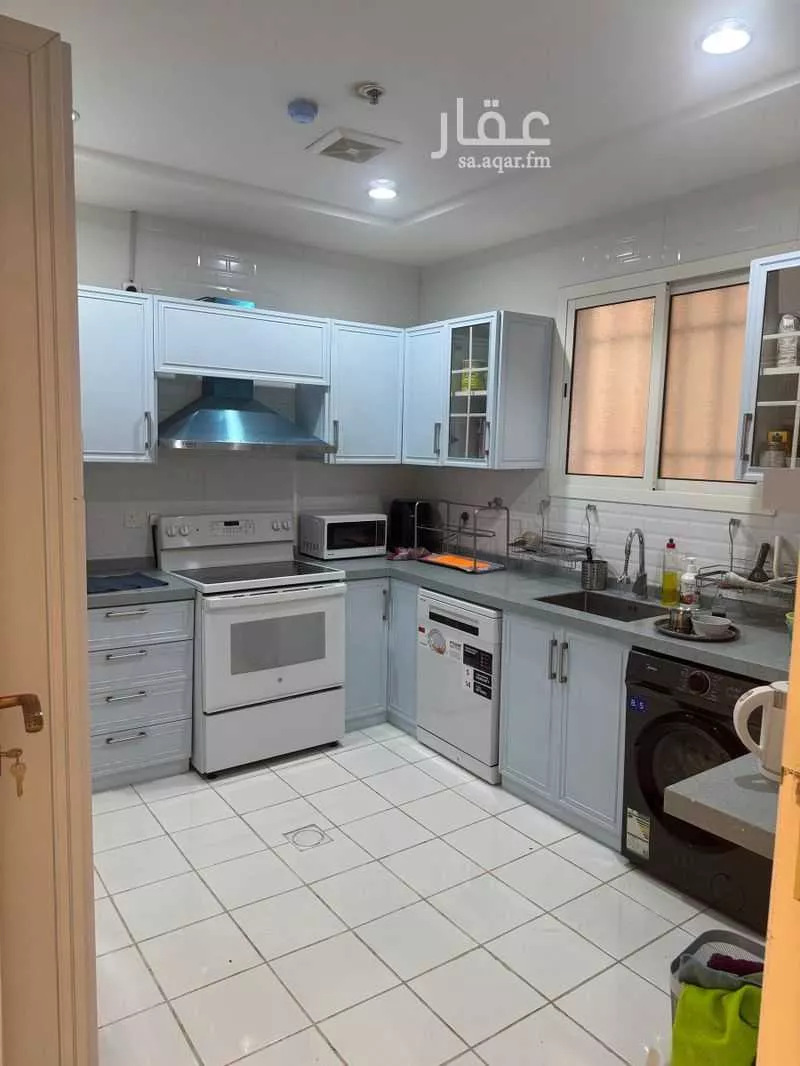 5 bedroom apartment in Tuwaiq 2