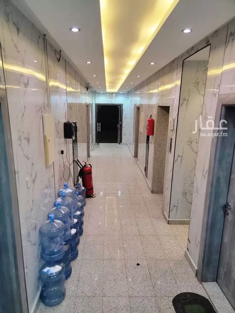 30 bedroom apartment in Al Wizarat 14
