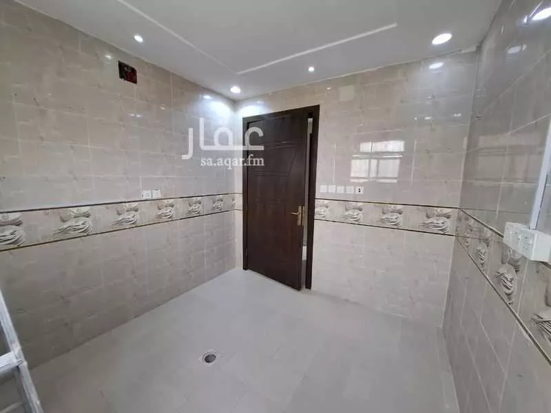 3 bedroom floor in Al Mahdiyyah 3