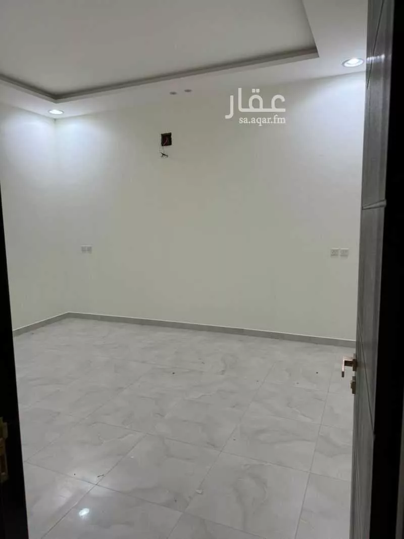 3 bedroom floor in As Saadah 5