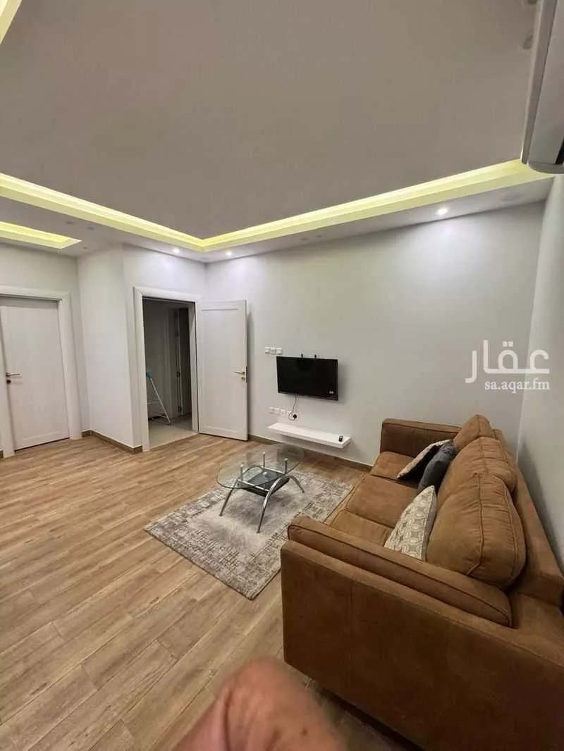 دور 1 غرف في العارض 8