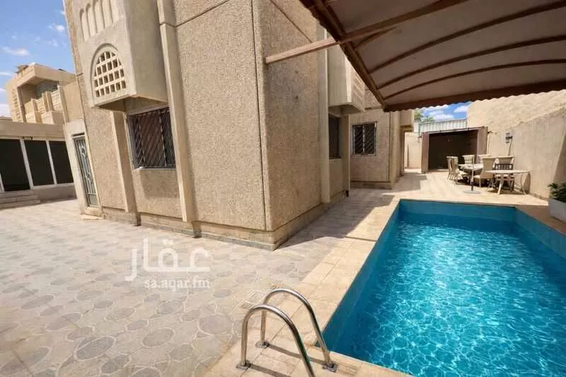 فيلا 6 غرف في الجزيرة