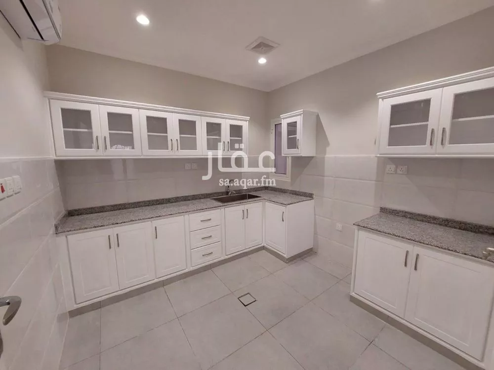 2 bedroom apartment in Al Rakah Ash Shamaliyah 4