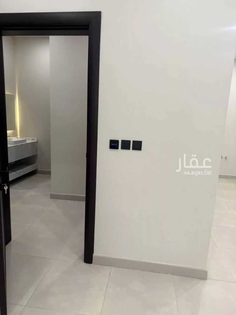 4 bedroom apartment in Al Rimal 8