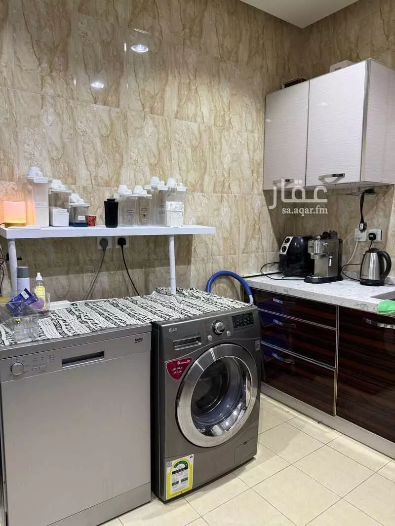 3 bedroom apartment in Dhahrat Laban 5