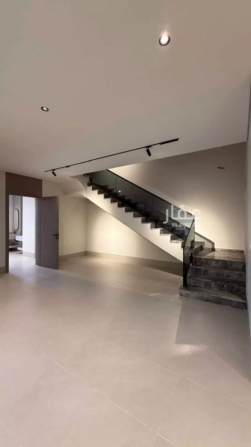 6 bedroom villa in Dahiat King Fahd 12