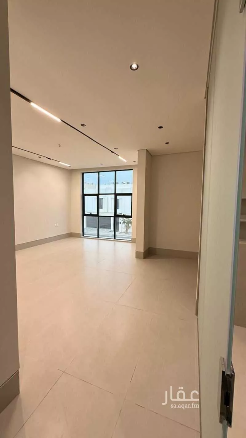 6 bedroom villa in Dahiat King Fahd 14