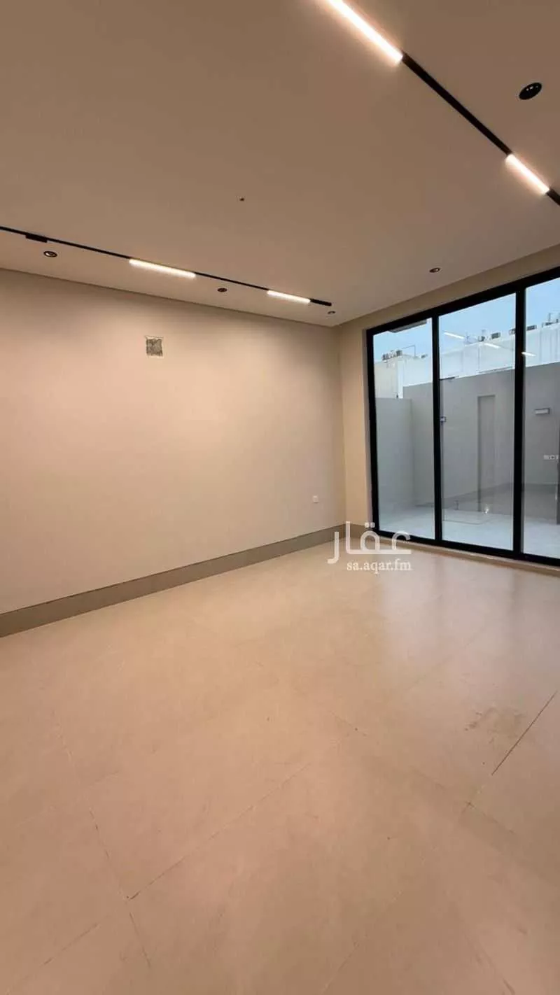 فيلا 6 غرف في ضاحية الملك فهد 4