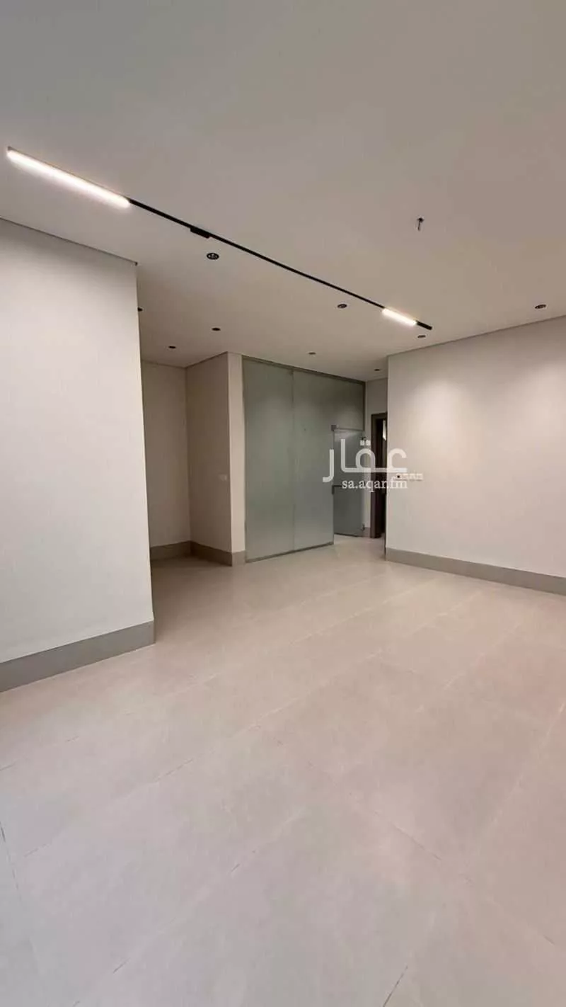 6 bedroom villa in Dahiat King Fahd 6