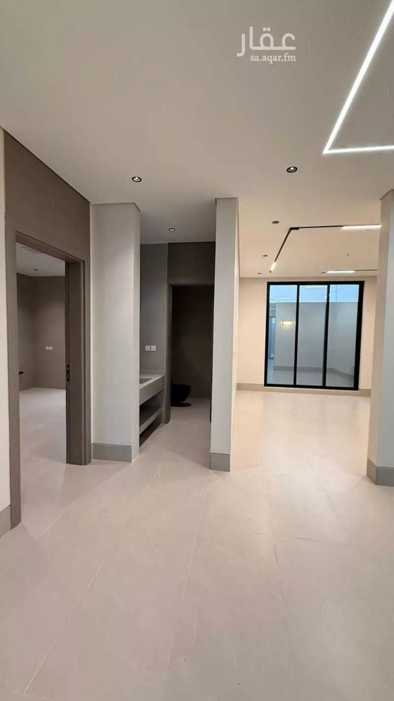 6 bedroom villa in Dahiat King Fahd 7