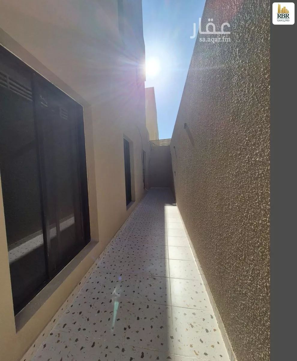 3 bedroom floor in Al Rawabi 8