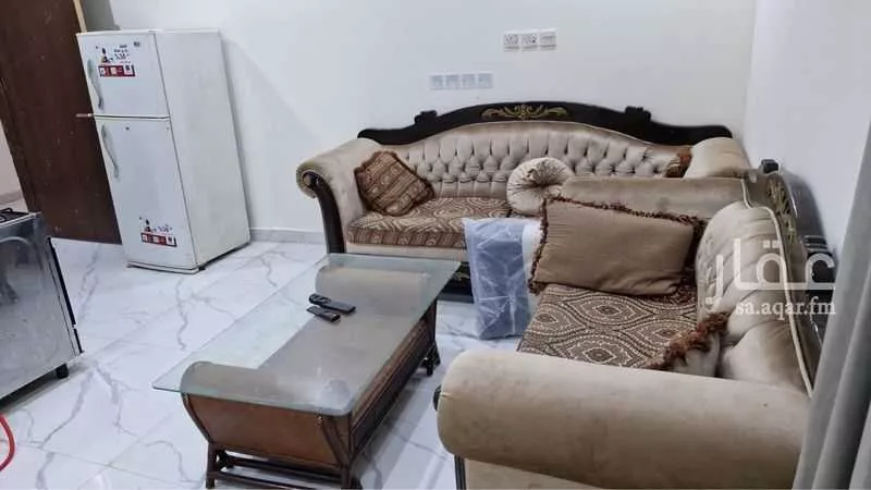 شقة 3 غرف في العزيزية 6