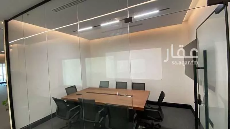 مكتب 200 م² في الملقا 16