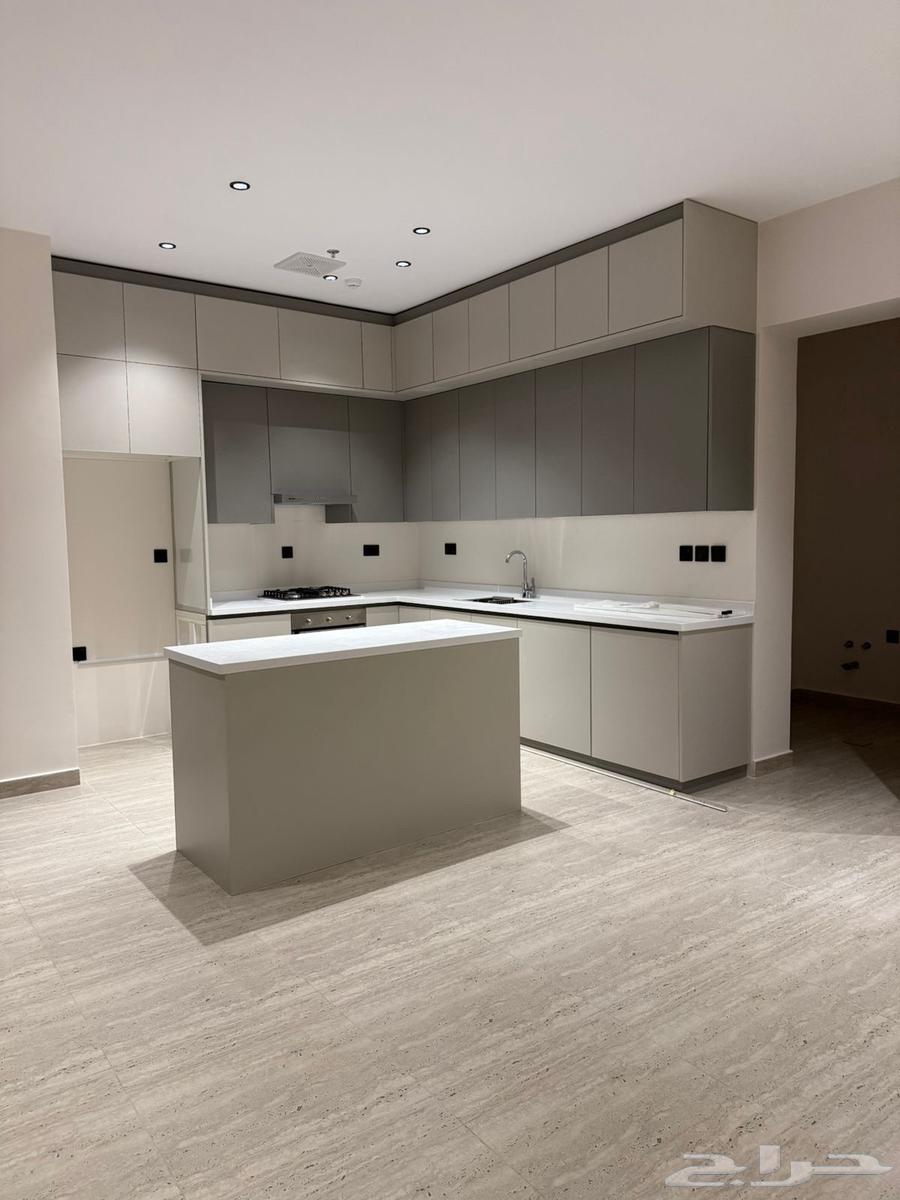 شقة 4 غرف في النرجس 2